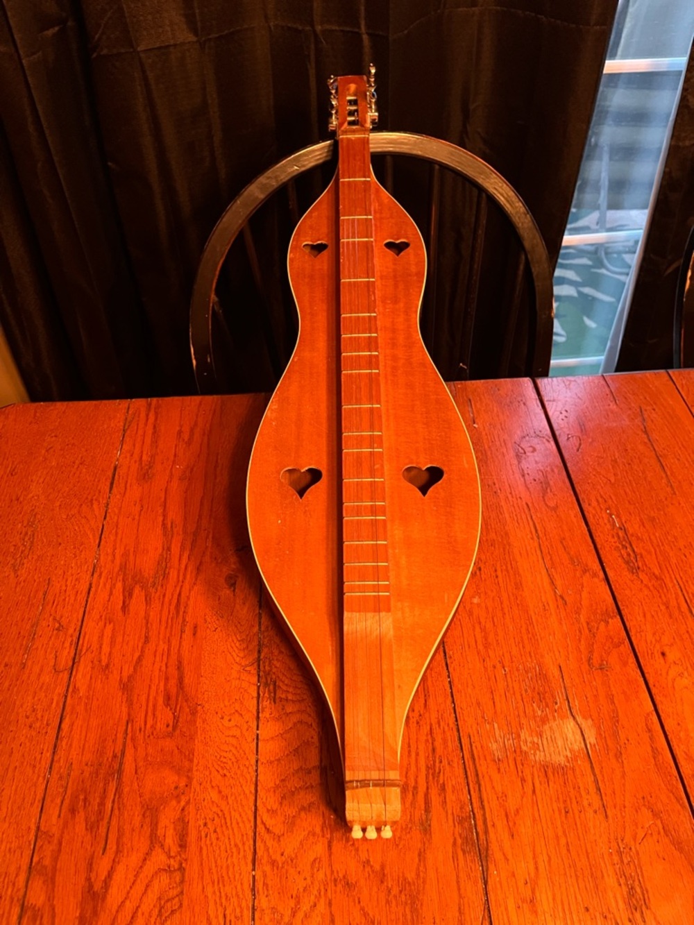 Antique-Style Wooden Dulcimer in Warm Brown